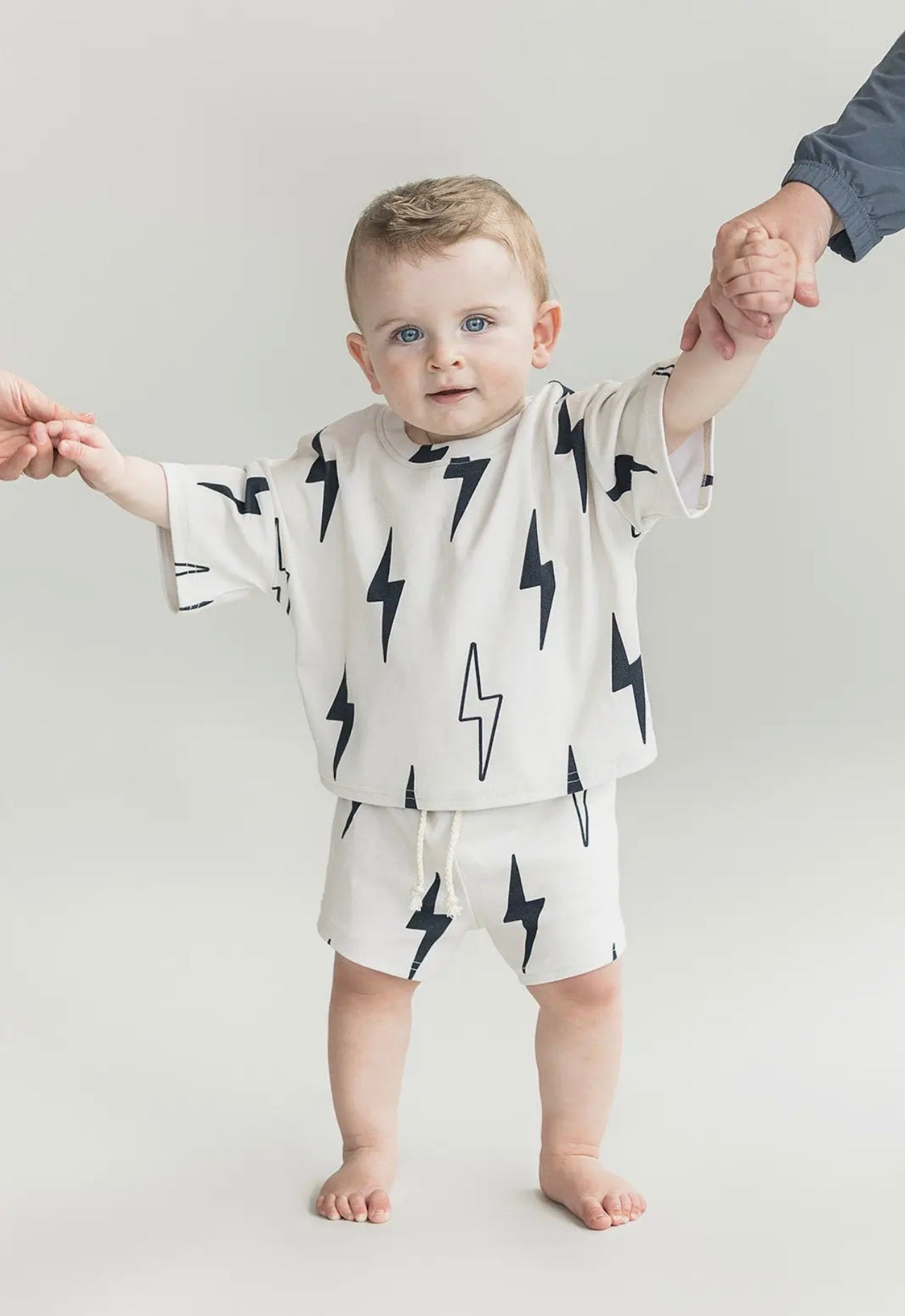 5T black and cream bolt short set