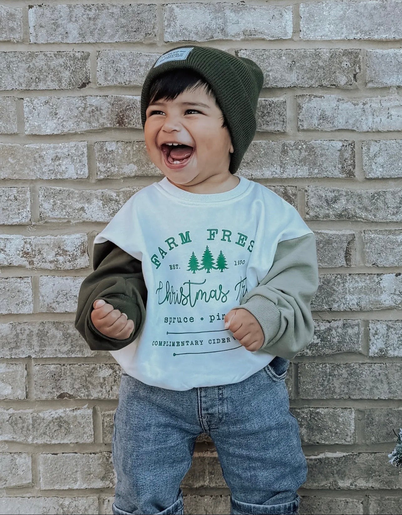 farm fresh Christmas tree crewneck